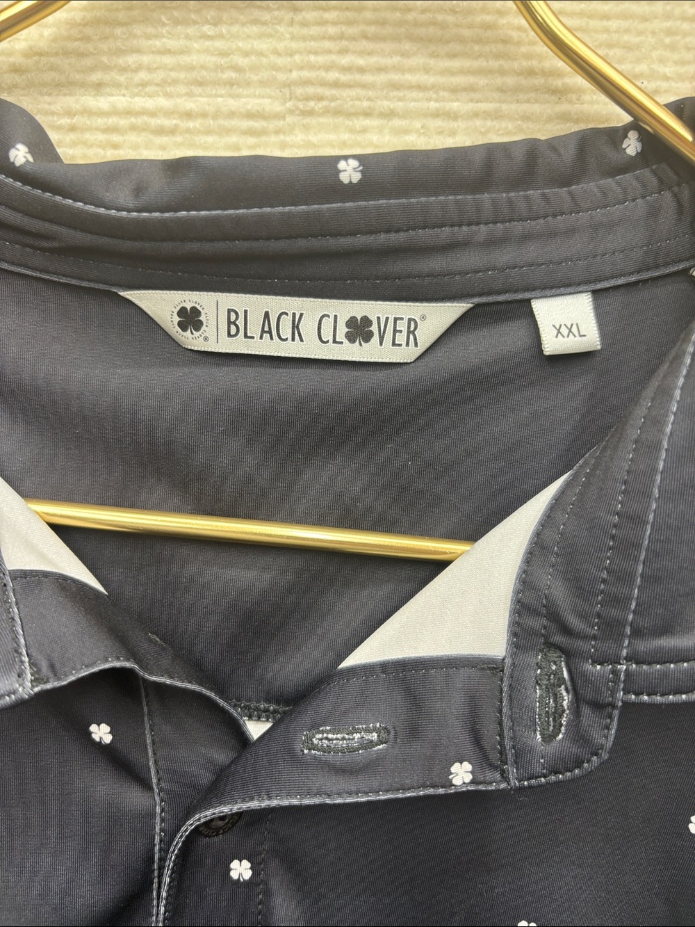 Black Clover XXL Men’s Black Polo with Micro Dot Print - Picture 4 of 9